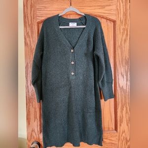 Old Navy Sweater Dress Size L Petite